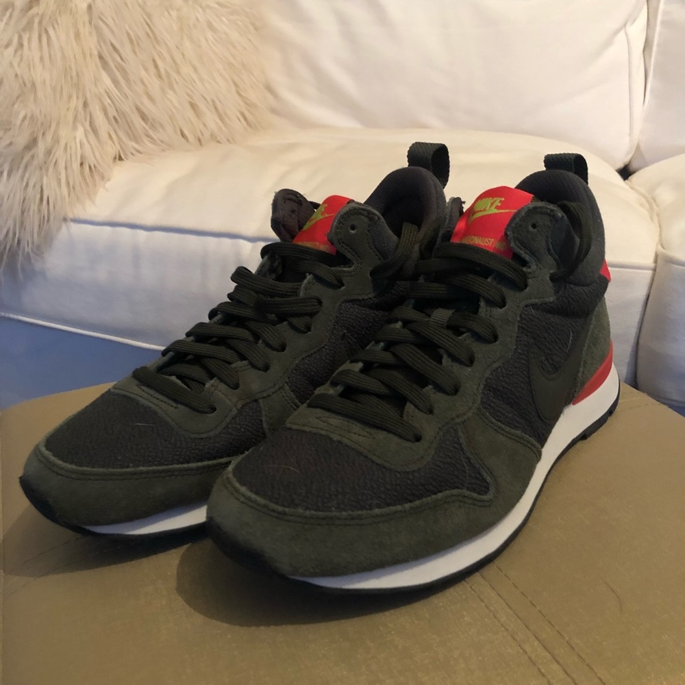 Nike Sneakers